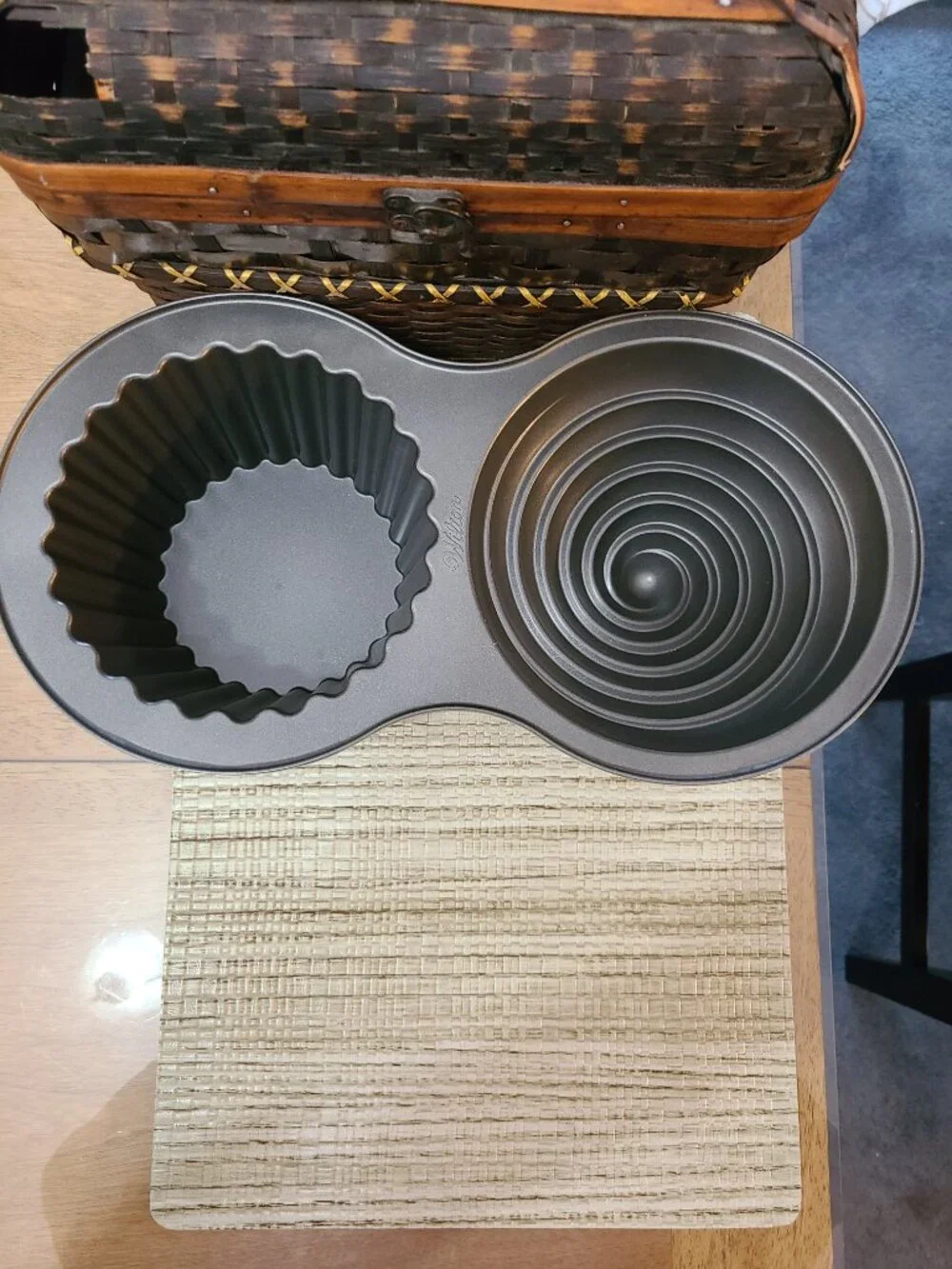 Wilton Giant 3D Cupcake Pan Non-Stick Double-Sided Gray Color